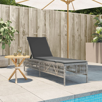 Sonnenliege mit Auflage Hellgrau Poly Rattan