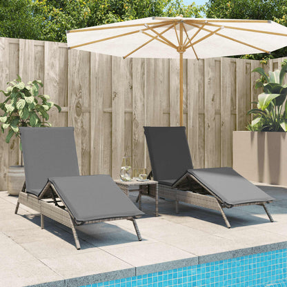 Sonnenliegen mit Auflagen 2 Stk. Grau Poly Rattan